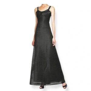 BCBGMAXAZRIA Satin/Mesh Sweetheart Neckline Evening Cocktail Gown/Prom/Wedding